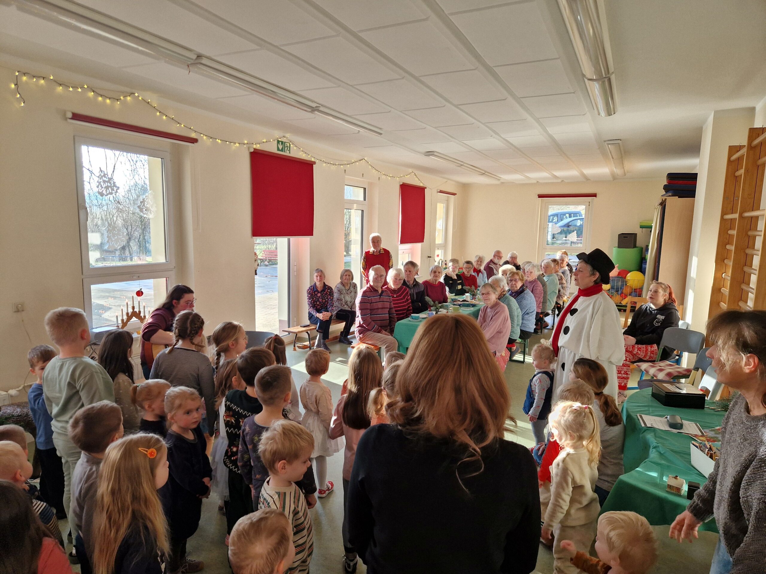 Senioren-Weihnachtsfeier in der Kita Wirbelwind